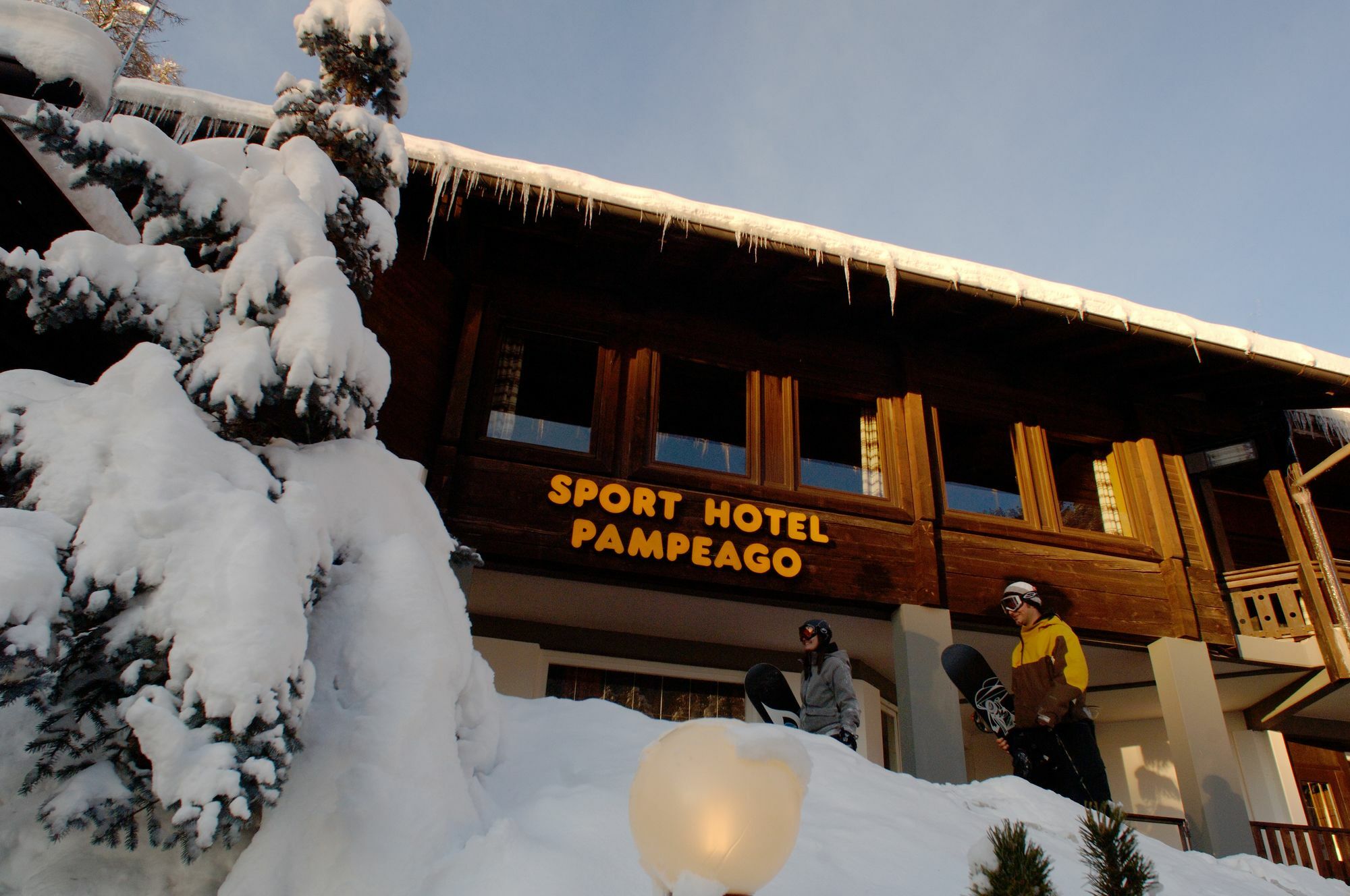 Sport Hotel Pampeago Тезеро Экстерьер фото